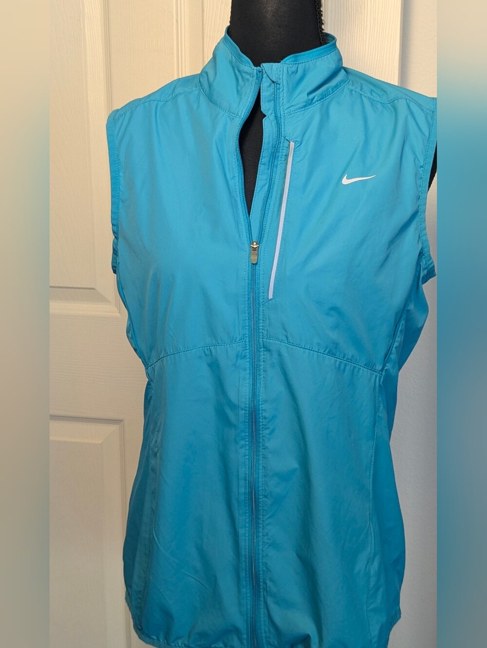Nike Women's Blue Running Vest Mesh Back Reflective Full Zip Size Medium